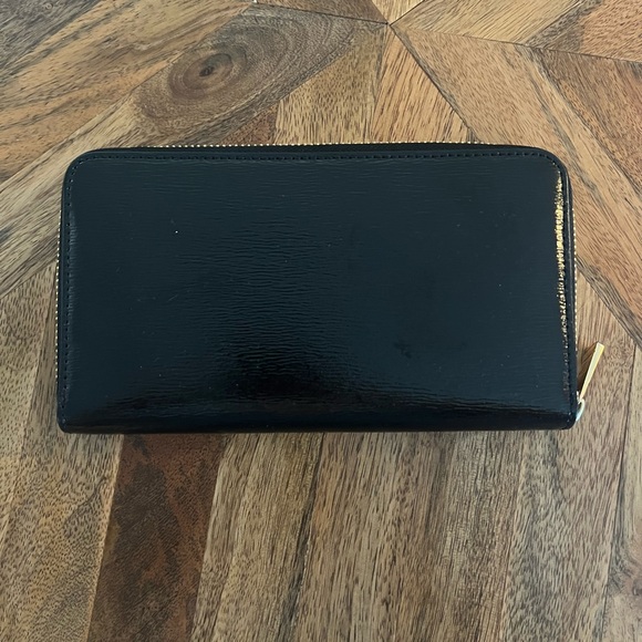 Tory Burch Zippered Wallet - Picture 2 of 8